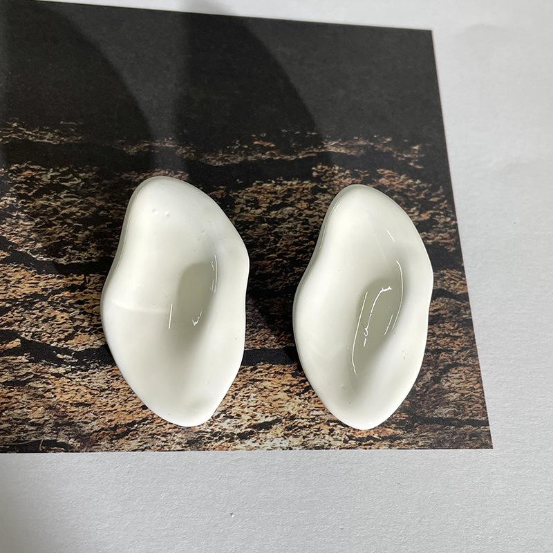 Vintage Black Series Stud Earrings 925 Silver Needle Minimalist High-End Personality Accessories for Women