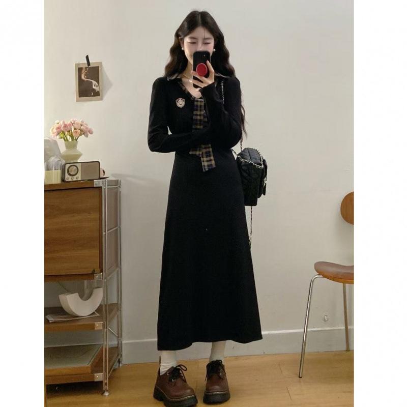 Black polo collar dress women's spring and autumn shoulder college style slightly large size splicing plaid long dress small black dress