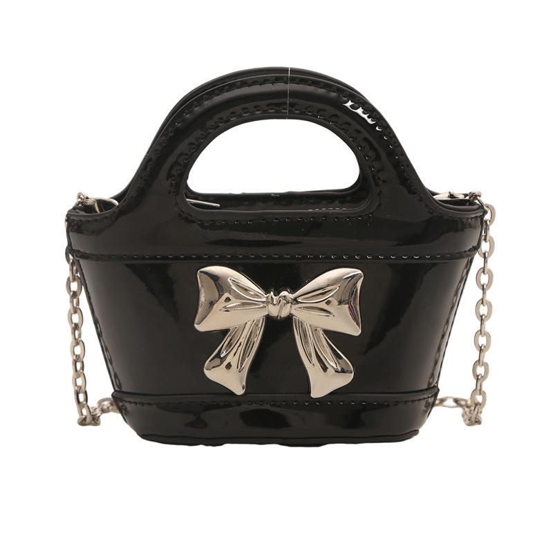 Kids Shoulder Charming Bag Designed With Shiny Colors And A Cute Bow For Fashionforward Preschoolers