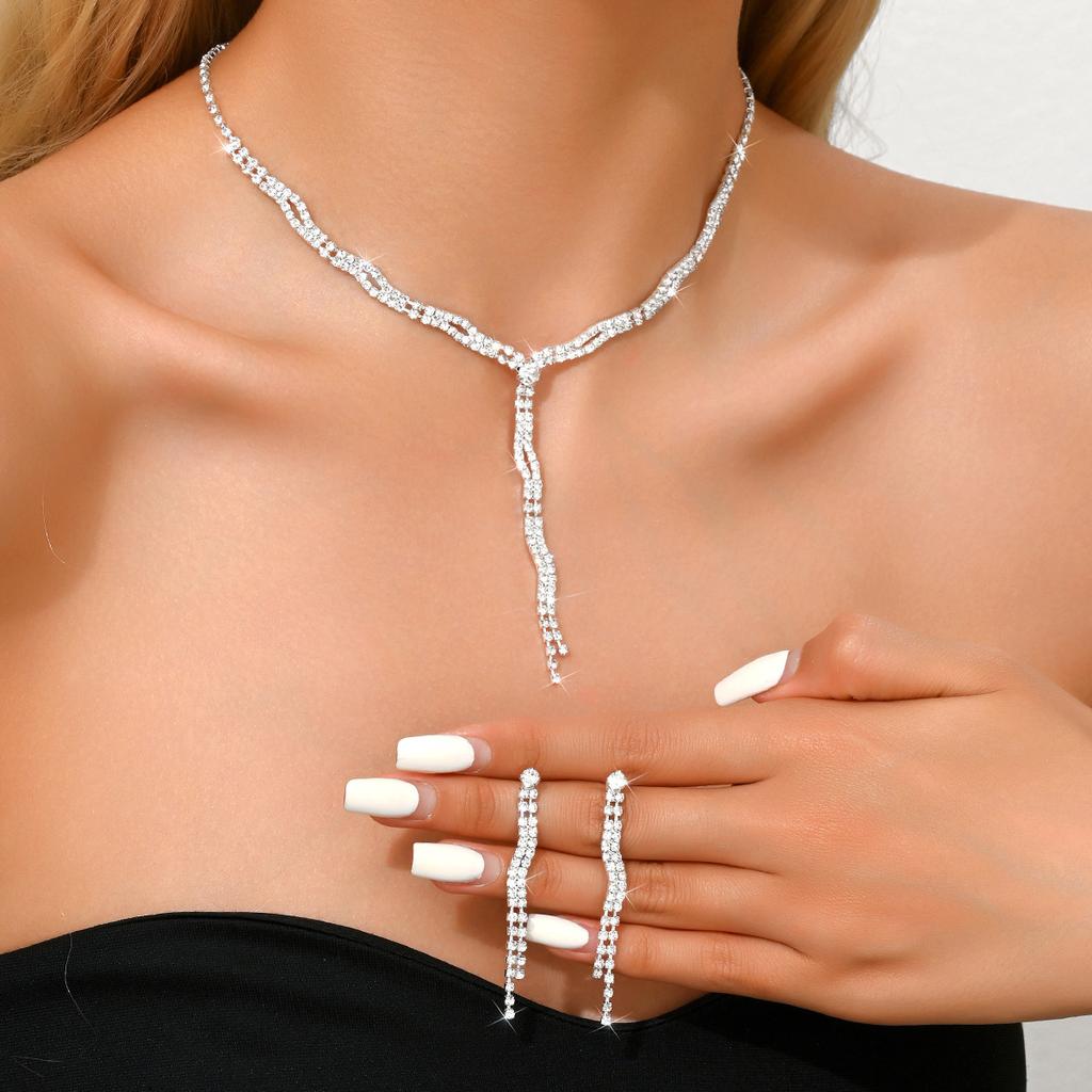 Super Flash Diamond Fringed Stud Earrings Necklace French Temperament Fashion Design Sense Collarbone Chain Light Luxury High Sense Necklace Women