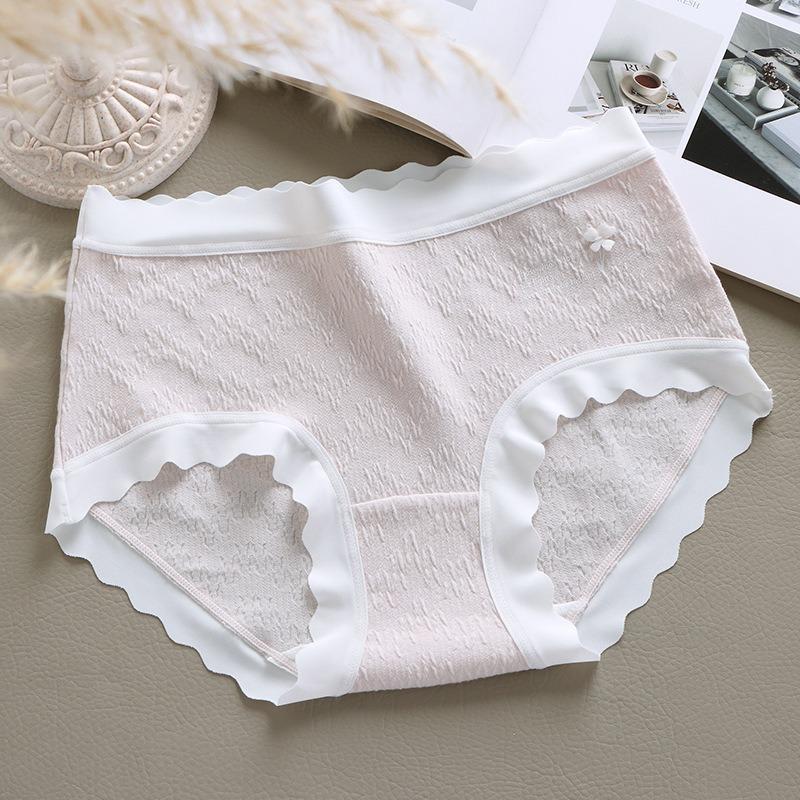 Lingerie Women's Underwear with No Trace Antibacterial Cotton Large Size Hip Hugging Breathable Mid Waist Briefs Triangle Panties