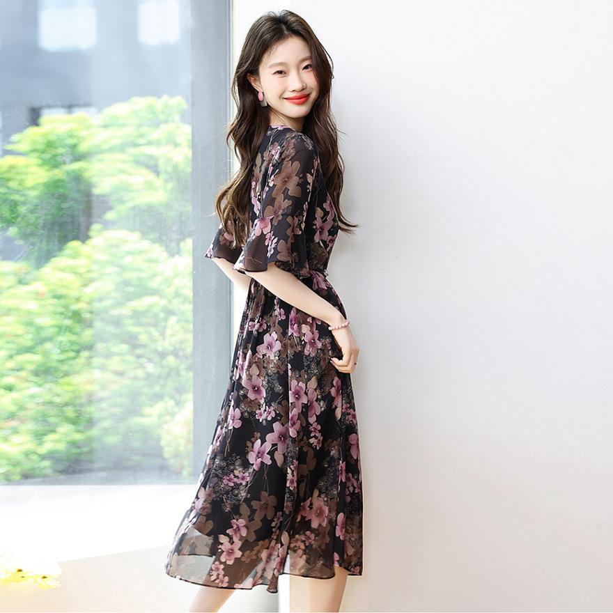 Elegant Floral Waist and Thin Dress for Women's Summer New Fashion Design Flared Sleeve Medium and Long Skirt