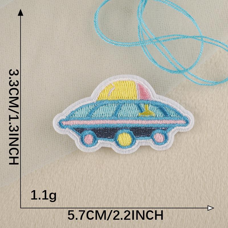 Oryginalna kreskówkowa naszywka haftowana Planeta UFO do samodzielnego wykonania akcesoriów odzieżowych