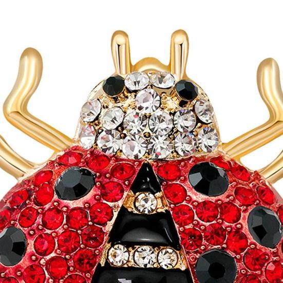 Nyckelpiga Brosch Färgglad Glänsande Strass Utsökt Anti-Slip kappa Tröja Scarf Väska Dekoration Kläder Smycken Klädnål