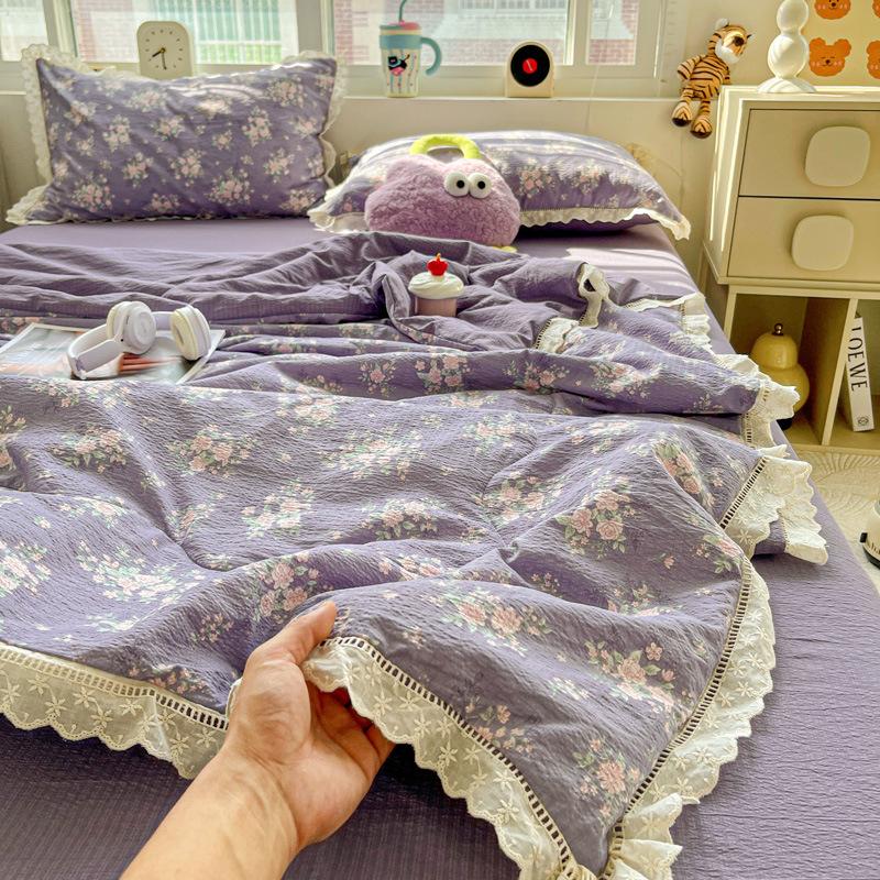 Exquisite Lace Crinkle Gauze Cotton Summer Quilt Skin-Friendly Washable Multi Size Bedding For Cozy Bedroom Summer Sleeping