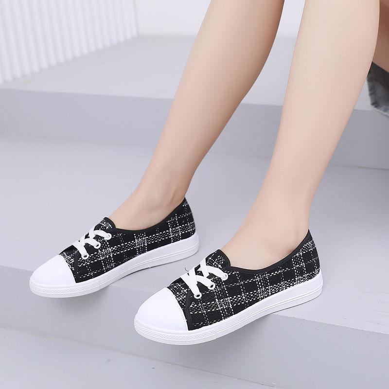 Summer New Canvas Shoes for Women Fashionable and Breathable One Step Shoes for Women Versatile Flat Shoes for Female Students