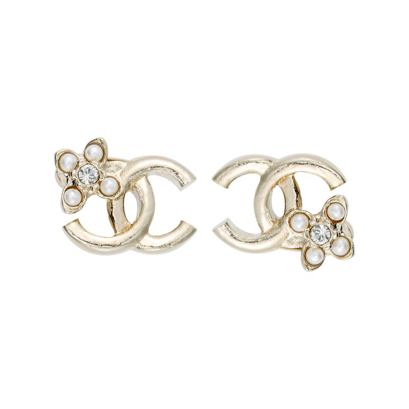 

CHANEL [23K new products] Classic Double C Flower Rhinestone Metal Stud Earrings Women s Gold золотий
