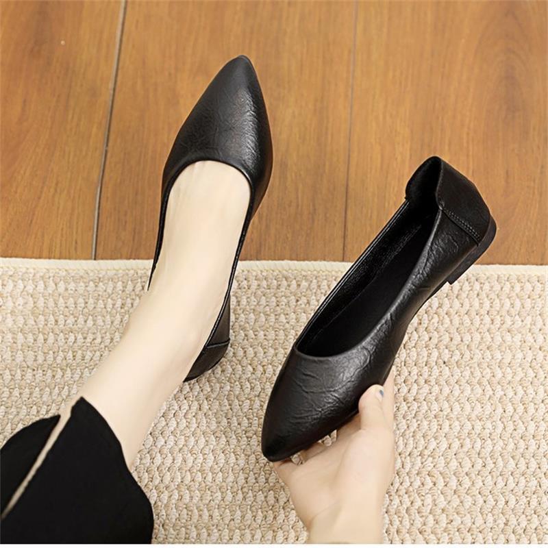 2025 New Black Flat Single Shoes Women's Versatile Office Workers Soft-soled Ladyshoes Career Interview Soft Leather Work Shoes