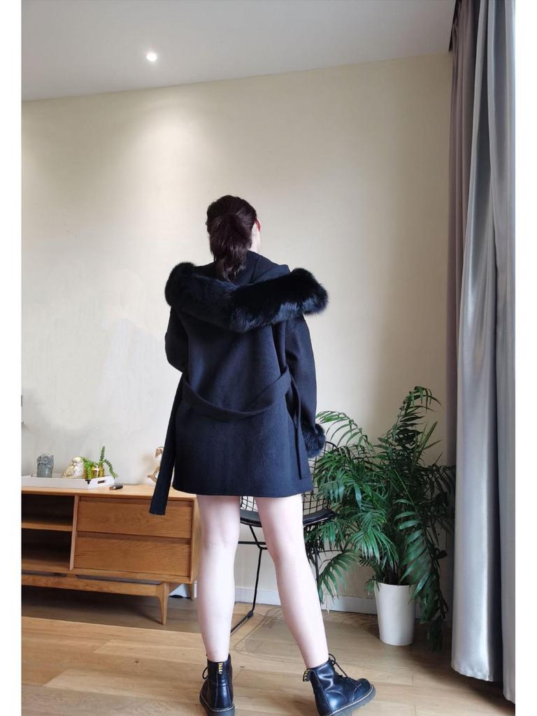 Double-Faced Cashmere Coat with Fox Fur Collar & Cuffs Hooded Mid-Length Loose Fit
