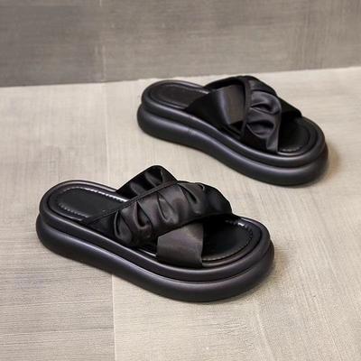 Stepping On Shit with Soft Soles and Two Slippers for Women's Summer Wear 2024 New Fashion Casual Sandals Thick-soled Non-slip Beach Shoes