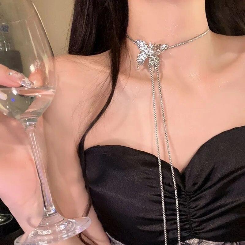 Nový Nádherný Lesklý Motýľový Sveter Náhrdelník Trendy Retiazka s Príveskami Strapec Kľúčna Kosť Choker Náhrdelník Dámske Šperky na Krk pre Dámy Darček