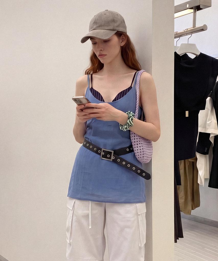 Seutaetigbeullum Soft Slip Sleeveless Blouse (Blue)