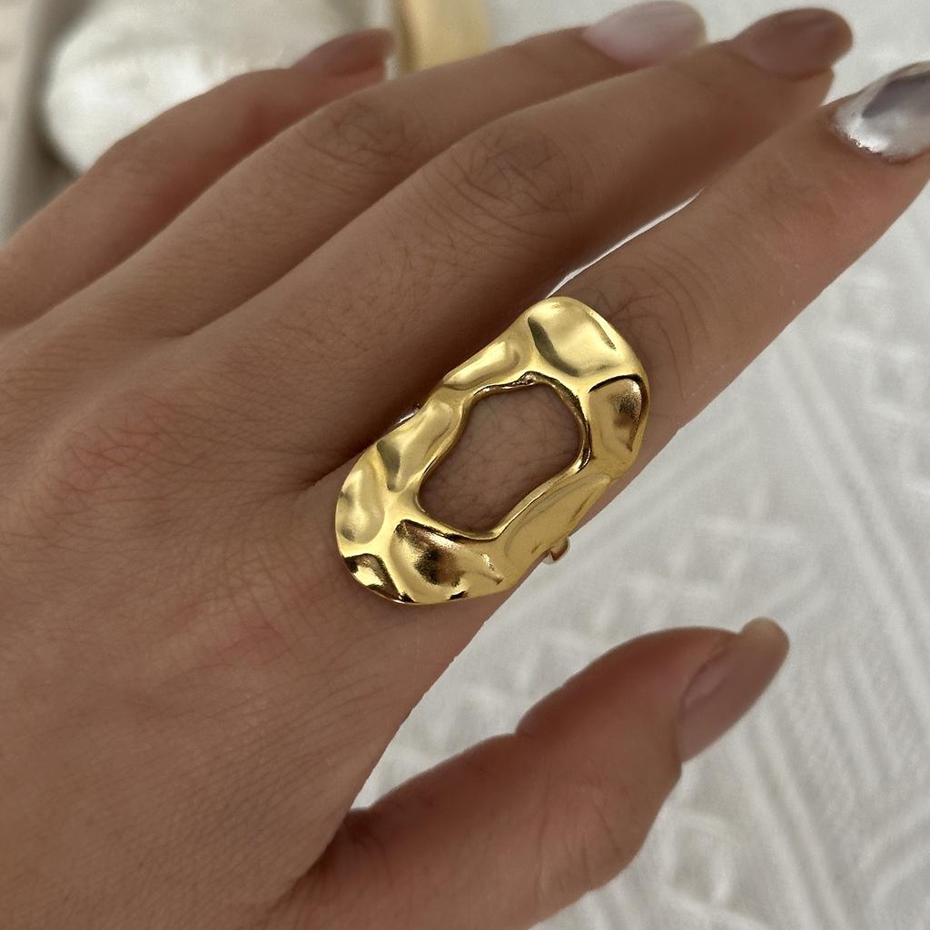 Stainless Steel Vintage Pearl Flower Rings For Women Gold Plated Hollow Rose Irregular Texture Ring Party Wedding Jewelry Gift