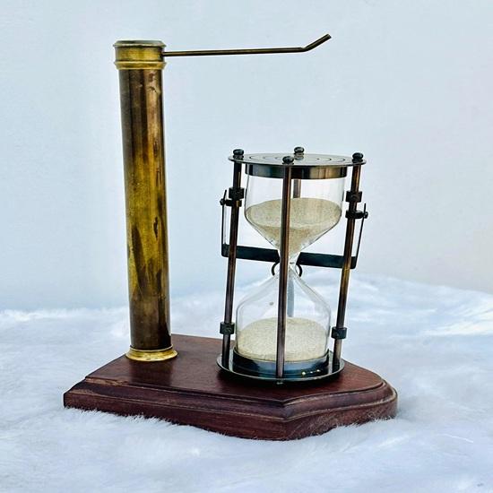 Nautische Messing Sanduhr, Dekorative Sanduhr mit Holzsockel, Messing Sanduhr, Individuelle Heim- und Bürodekoration, Weihnachtsgeschenk