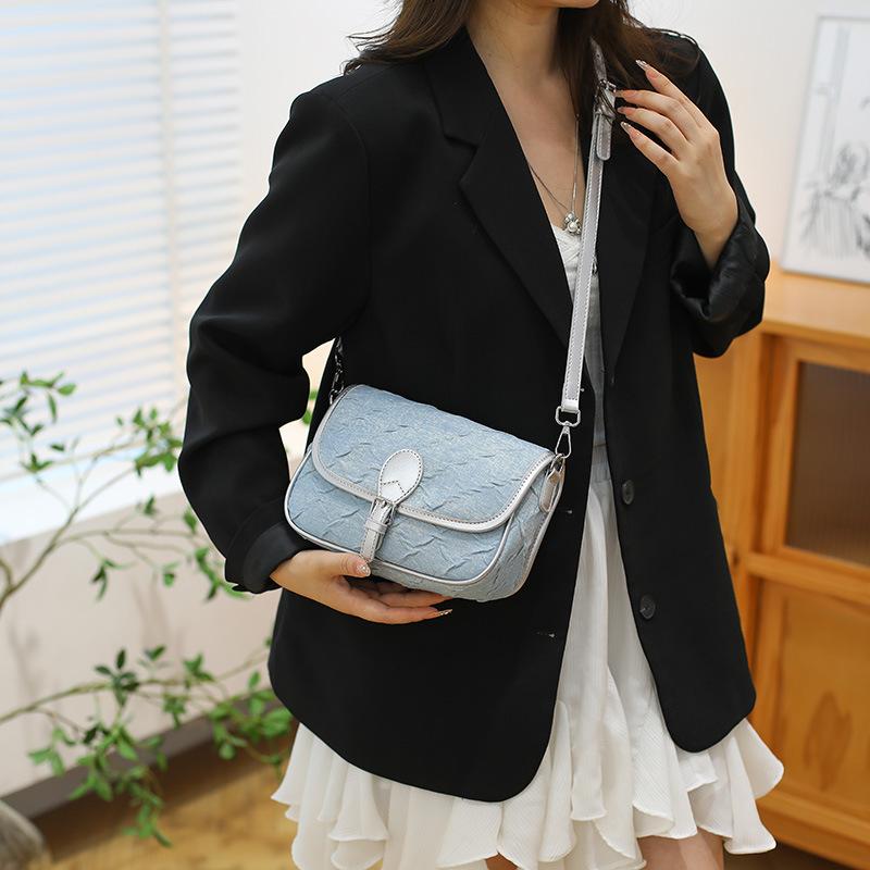 

Splicing women s bag 2025 new fashion printed small square bag versatile shoulder messenger bag popular underarm bag синий