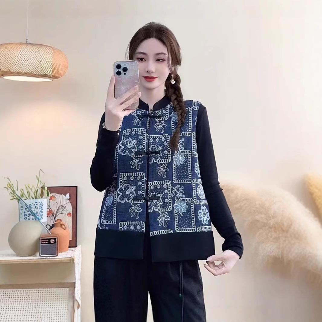 

European Style Women s Sequin Embroidered Vest - Spring 2025 Collection Medium