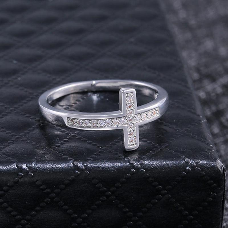 New Fashionable Personalized Micro inlaid Zircon Cross Women's Ring