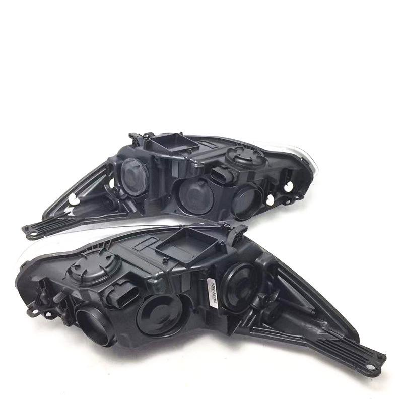 12-14 Ford Focus Hatchback Headlight Assembly Lamp