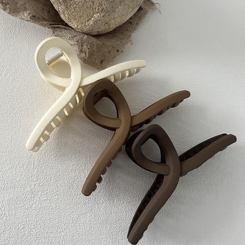 Large 13cm Frosted Versatile Hair Claw Clip - Simple, Practical Shark Clip Accessory