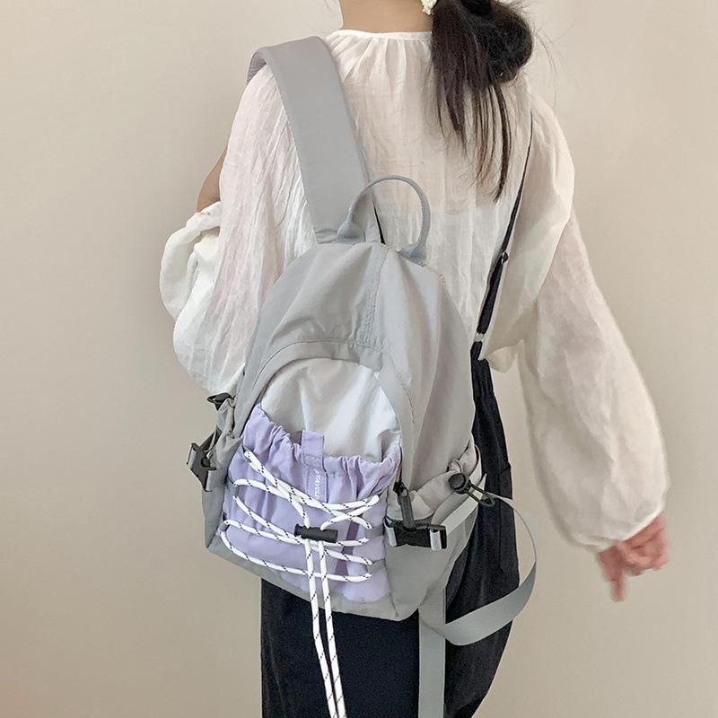 Студенческая школьная сумка женская контрастная цветная строчка легкий маленький рюкзак — фото 4