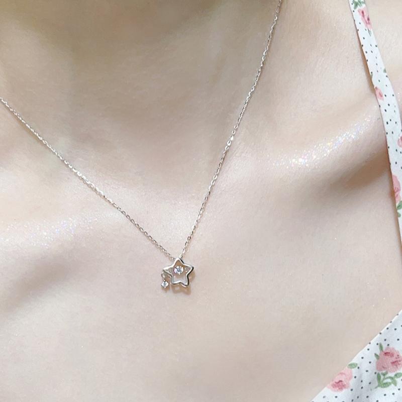 Dangling Star Necklaces Women Girl Hollow Star Pendant Necklaces Fashion Party Jewelry Alloy Material for Women Girls