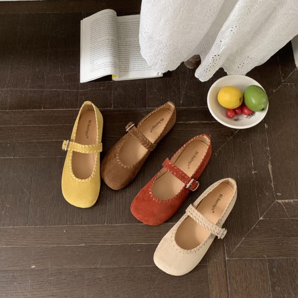 2025 Spring and Autumn New Fashion Versatile Niche Round Head Shallow Mouth Retro One-word Buckle Strap Single Shoes Small Leather Shoes Bar