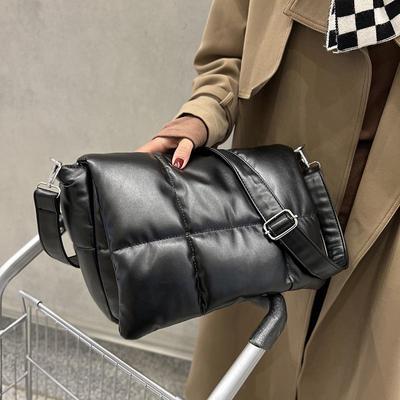 Herbst und Winter Unten Schulter Tasche Weibliche PU Leder Klappe C rossbody Tasche Große Kapazität Schwamm Messenger Handtasche Bolsa