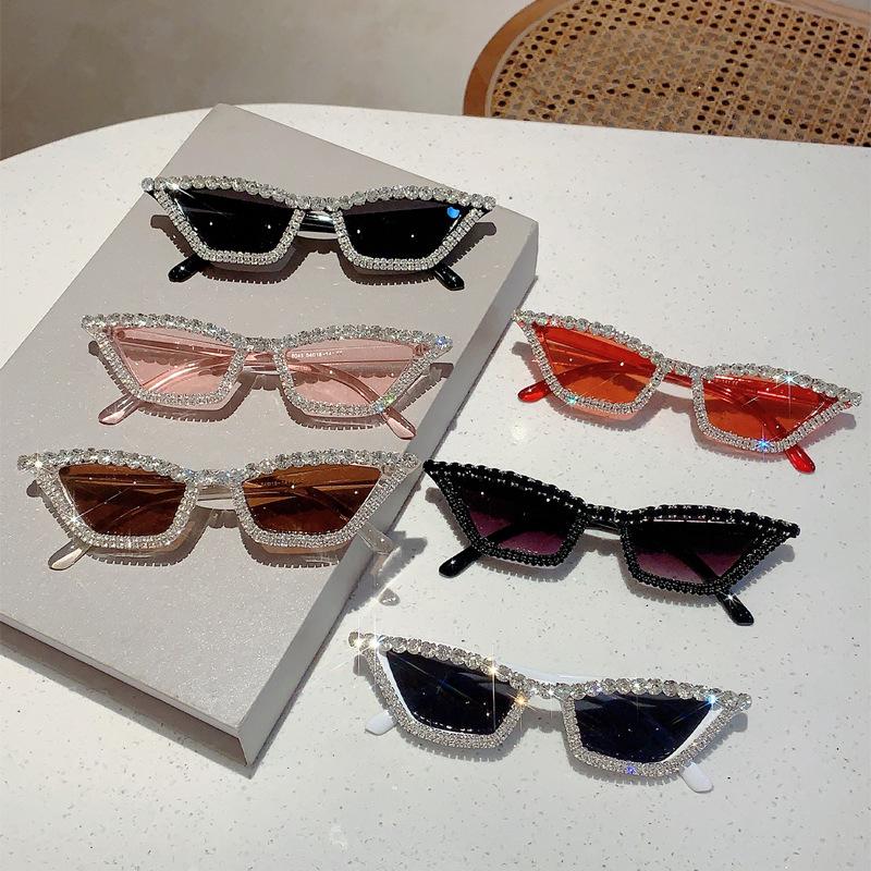 European and American new retro fashion handmade diamond-encrusted cat eye sunglasses personalized trend light luxury high-end women's sunglasses