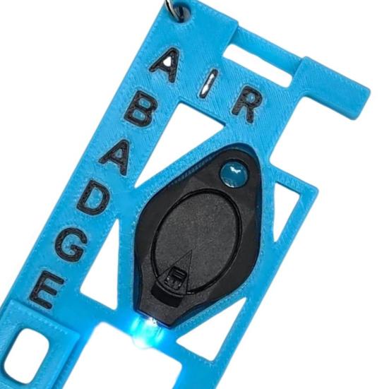 Oxygen Tank Wrench with Phone Holder 5-in-1 Multifunctional Oxygen Hose Wrench Portable Oxygen Tank Key with Light EET Wedge Keychain Attachment