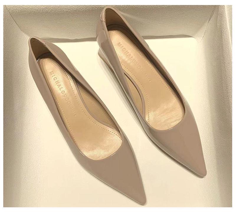 2025 Damen Schwarzes Lackleder Niedriger Absatz Spitzschuh Arbeitsschuhe - Vielseitiges & Schlichtes Design