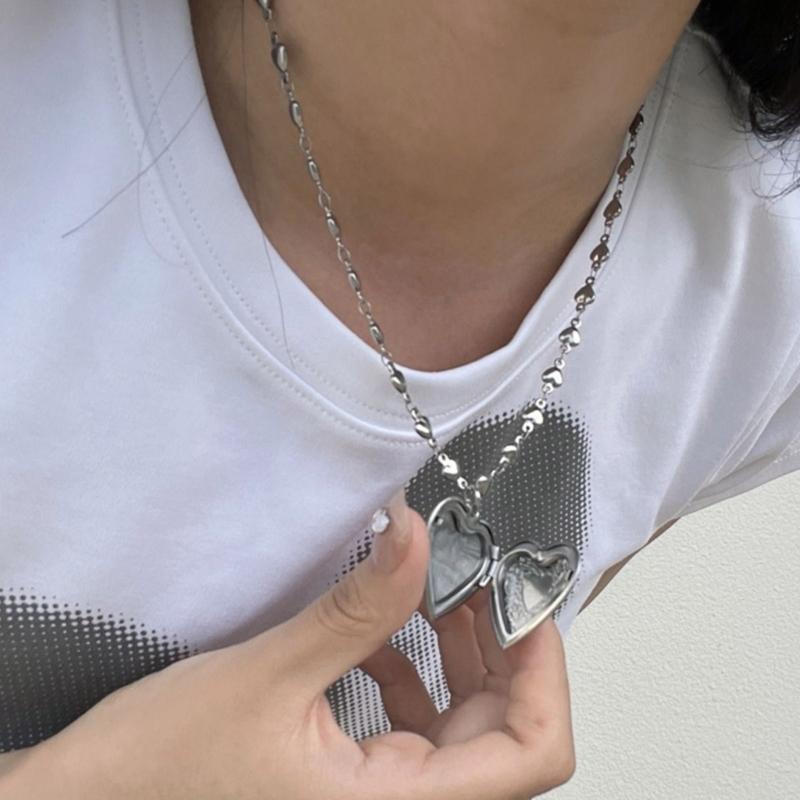 Fashion Alloy Peach Heart Pendant Necklaces for Women Hot Girls Harajuku Korean Necklace Sweet Cool Y2k Jewelry 2023