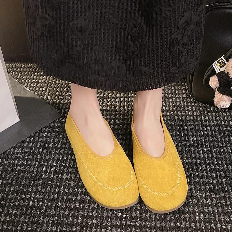 Fashion 2025 Autumn New Casual Flat Women's Shoes Scrub Leather Slip-on Slip-on Feet Soft Sole Versatile Maternity Single Shoes