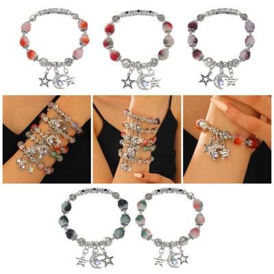 Handgefertigtes Verstellbares Elastisches Armband Stern- und Mondanhänger Handkette Glasperlenarmband für Modebegeisterte