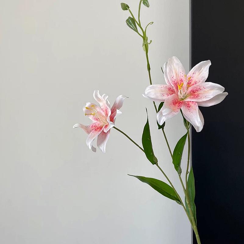 70cm Artificial Lily Flower with 2 Big Blooms Artificial Flowers for Wedding Home DIY Decor Elegant Floral Arrangements