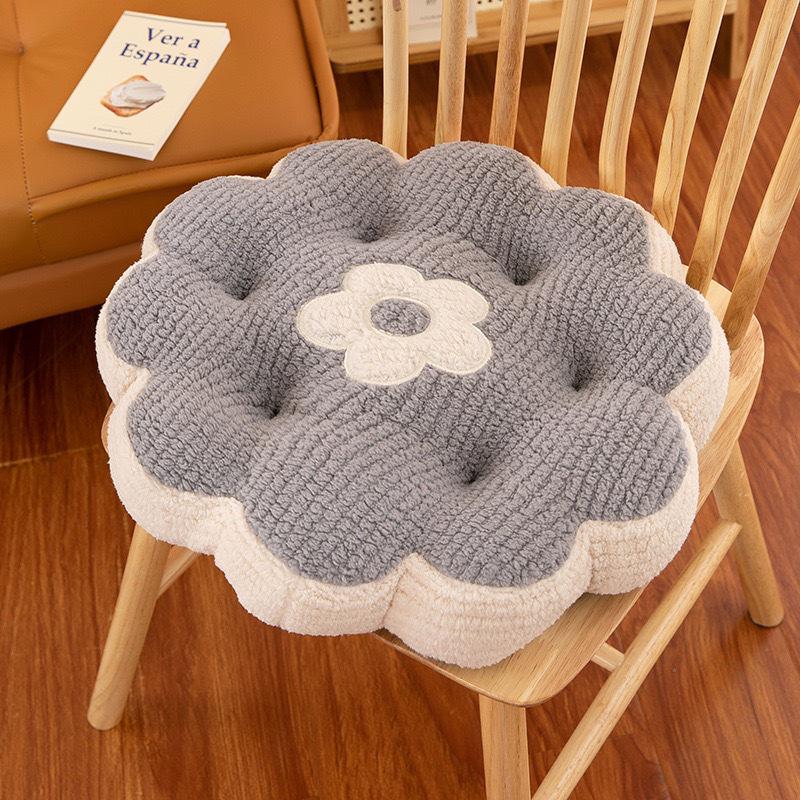 Four Seasons Thickened Cookie Flower Seat Cushion: Soft Plush Chair Pillow for Students & Office
