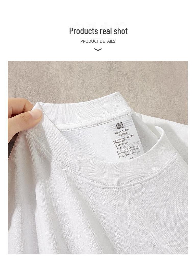 T-shirt bianca girocollo larga da 230g in puro cotone pesante con design versatile e logo stampato personalizzato.