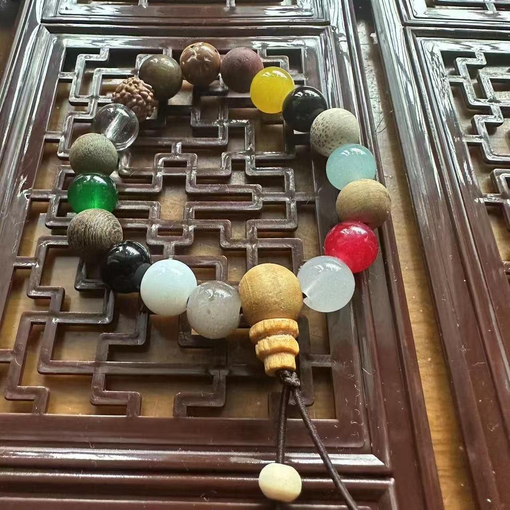 Lingyin Eighteen Bodhi Seed Multi-Treasure Bracelet for Men and Women, Buddhist Bead Style with Rooster Crow Design.