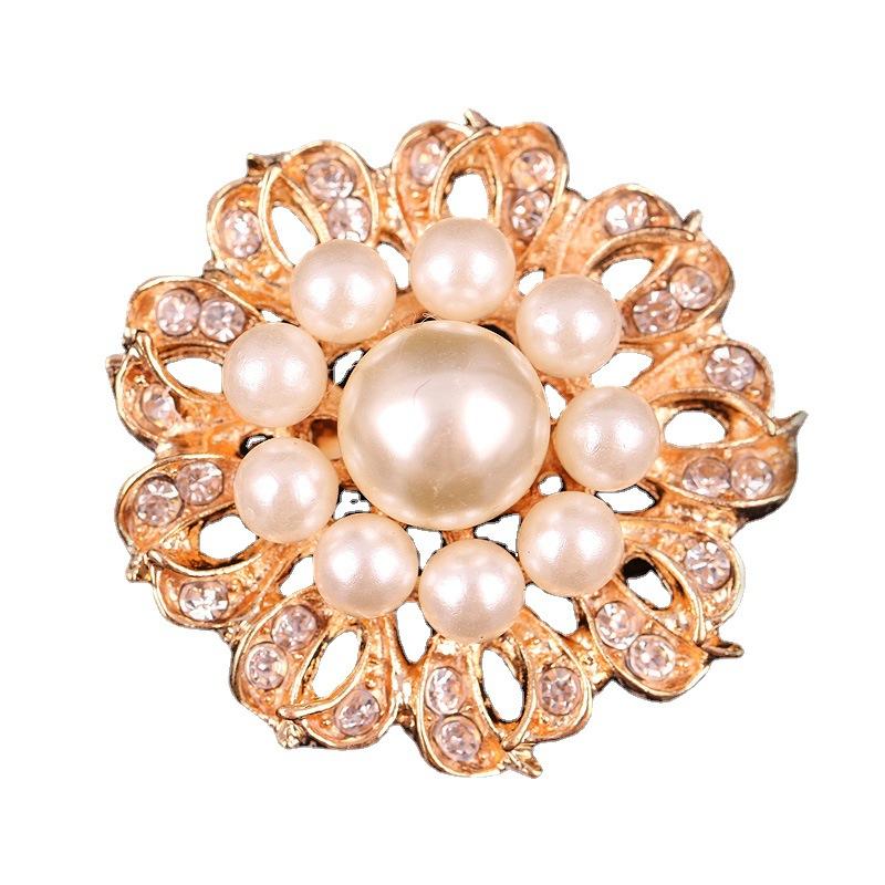 Fashion Flowers in The Middle of The Pearl Brooch Corsage Flower Corsage Buckle Female Accessories Long-Lasting Color Exquisite Hypoallergenic Brooch