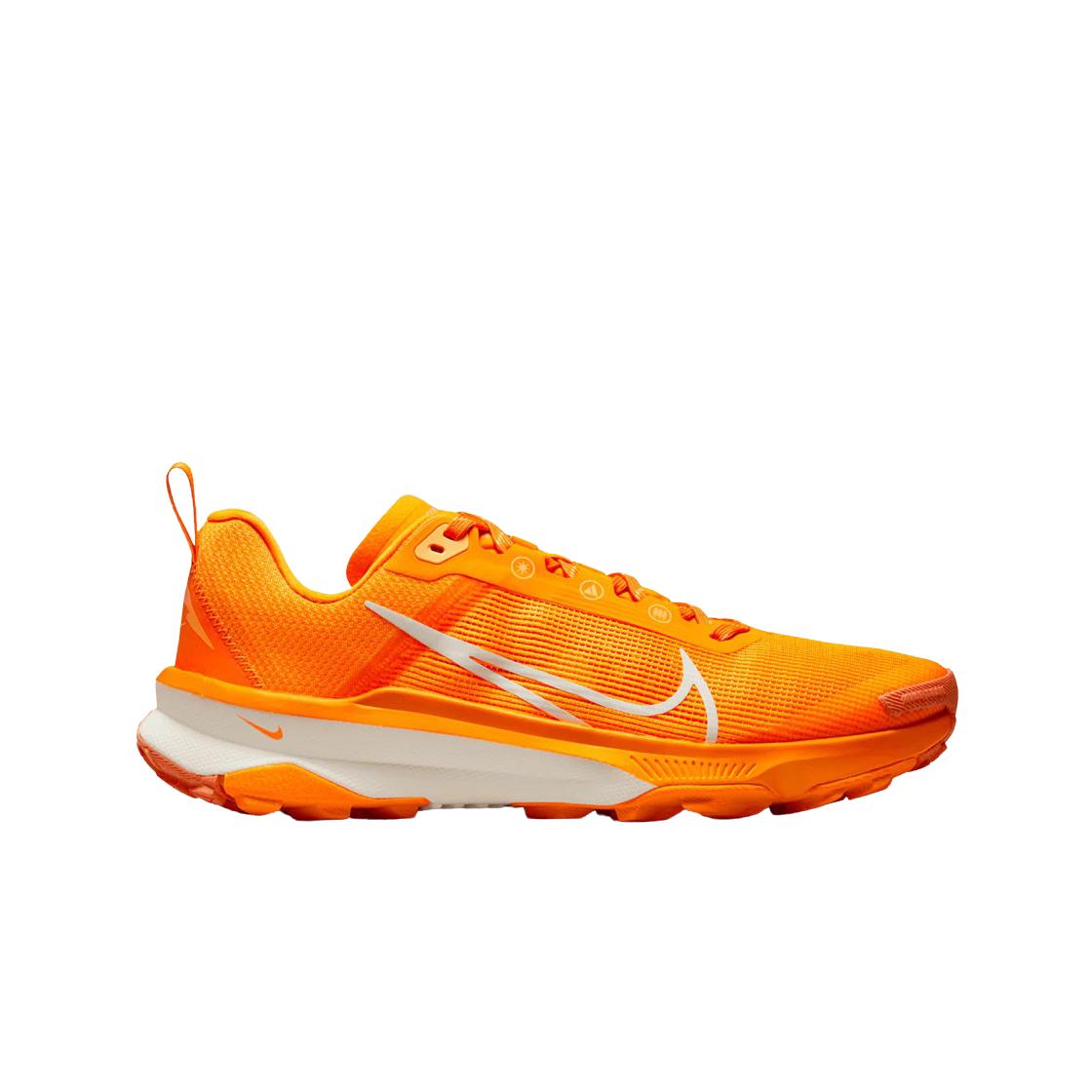

(в) Nike React Terra Kiger 9 Sundial Melon Tint 245