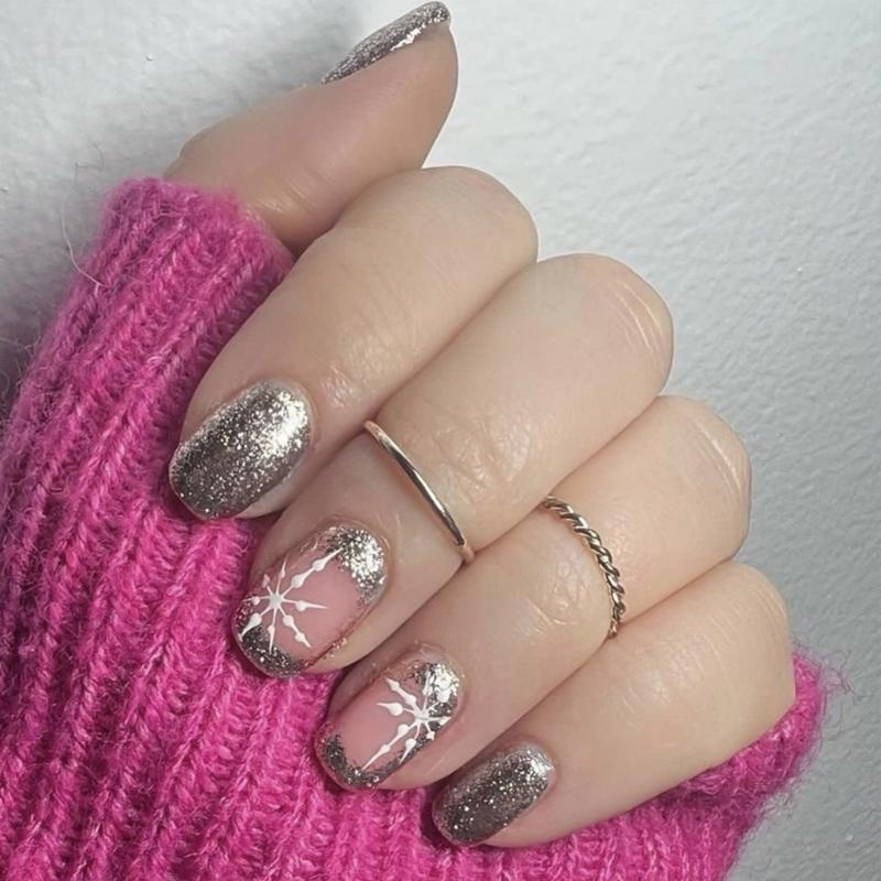 Short Square False Nails Christmas Press On Nails Snowflake False Nails Glittering Full Cover Stick on Nails for Women 1