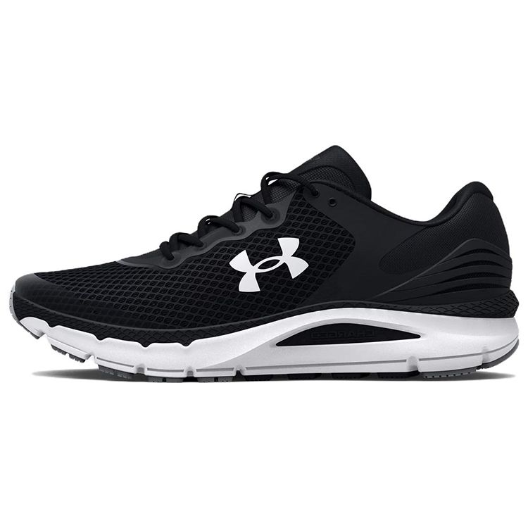 

Черные женские кроссовки Under Armour Charged Intake 5 3023564-001 40