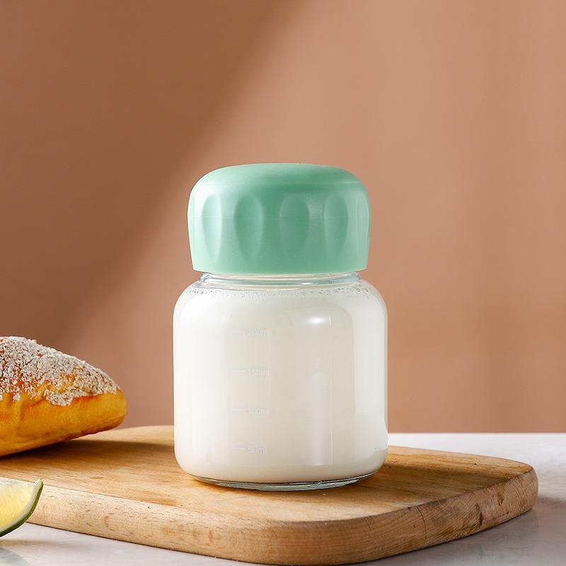 The Chubby Cup with Scale Glass Water Cup Is Divided Into Small Chubby Cups and Soy Milk Cups