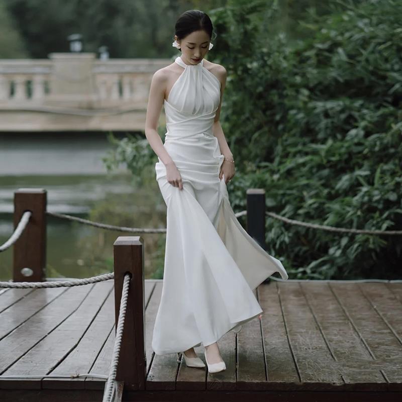 French retro satin light wedding dress new bridal backless simple atmospheric neck dress super fairy go out dress