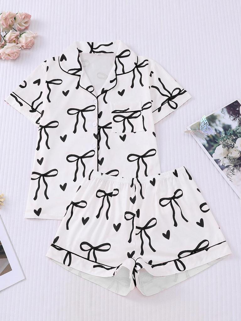 Set Pigiama con Stampa Fiocco e Revers: Completo Estivo a Maniche Corte e Pantaloncini Larghi da Donna