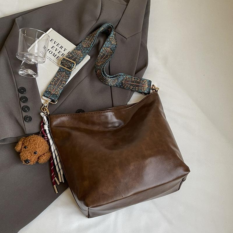 Retro Stitched Handbag Simple Fashion Bag Printed Shoulder Strap Shoulder Bag  with Puppy Pendant