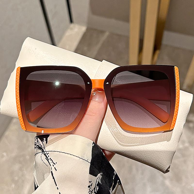 New Fashion Oversize Gradient Sunglasses Women Men Vintage Square Sun Glasses Female Luxury Shades UV400