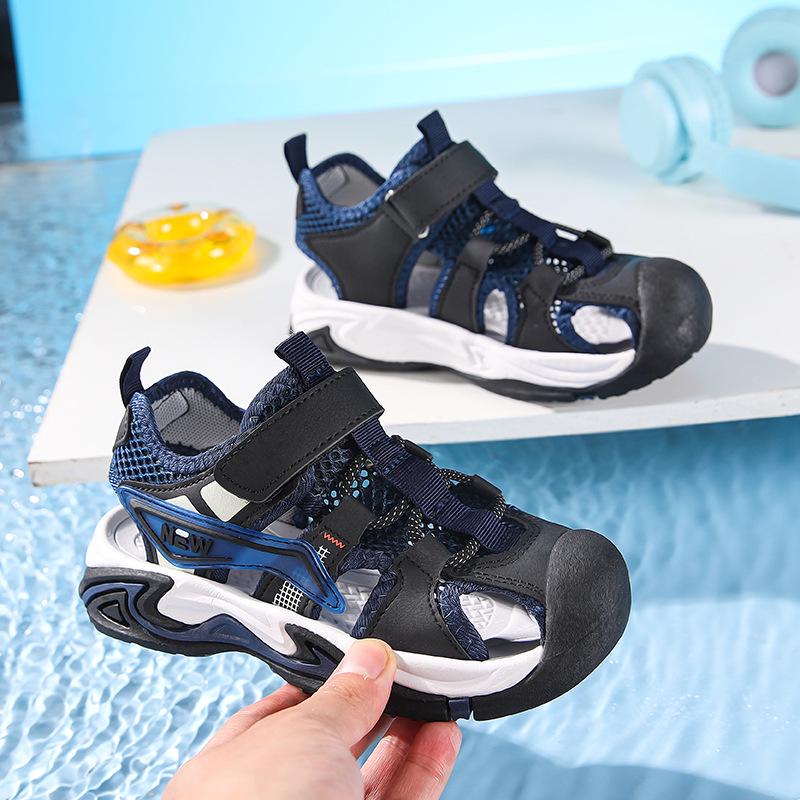 Boys' Lightweight Closed-Toe Water-Resistant Sandals - Non-Slip Outdoor Sports Beach Shoes (2026 Summer Style)