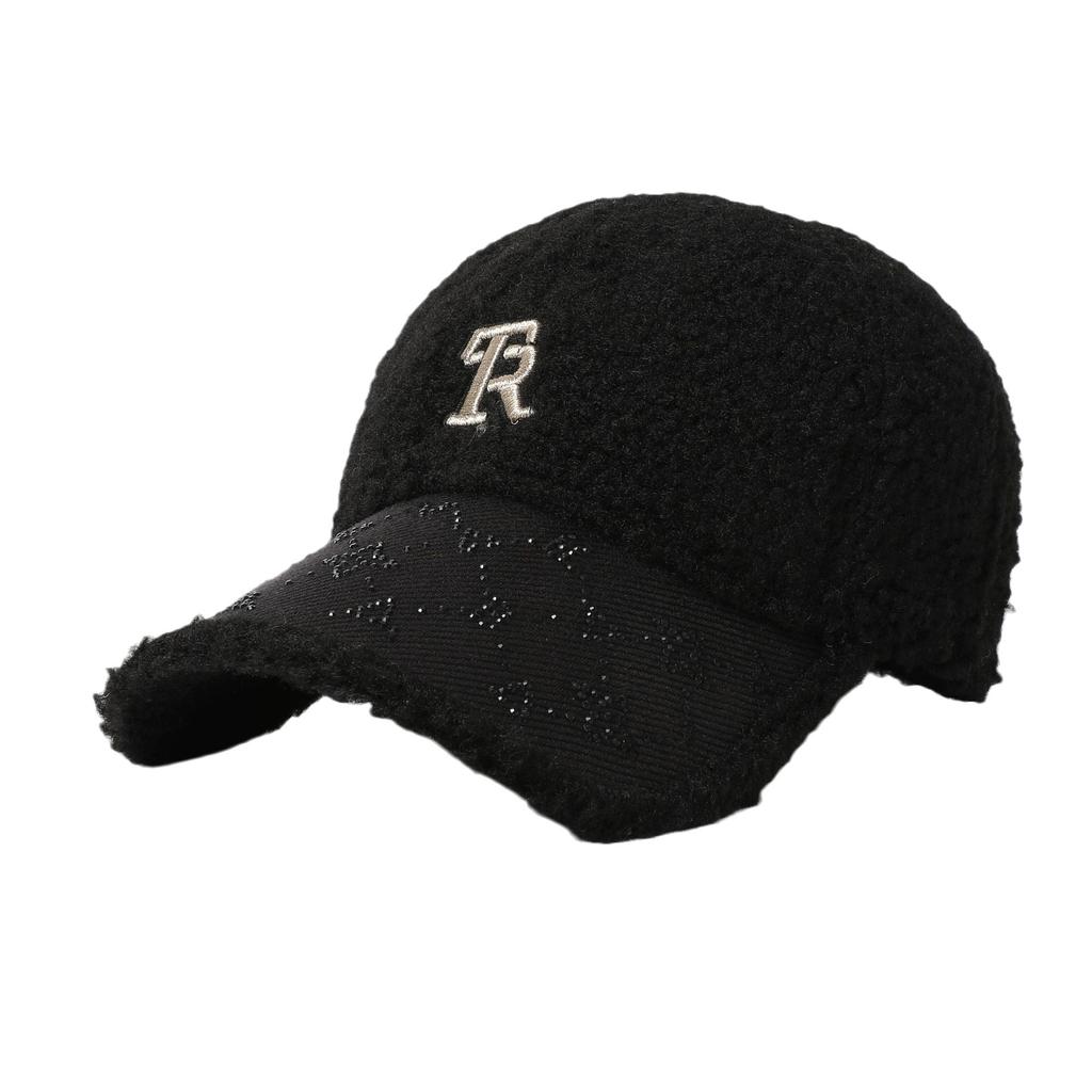 New Winter Plush Warm Embroidered Letter Baseball Cap for Women, Versatile Winter Duckbill Cap That Highlights The Face