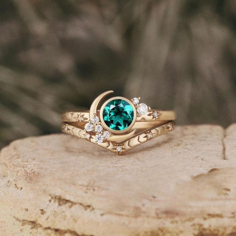 Charm Women Rings Gold Color Moon Star Round Green White Stone Graved Rings Set Party Accessories Gift