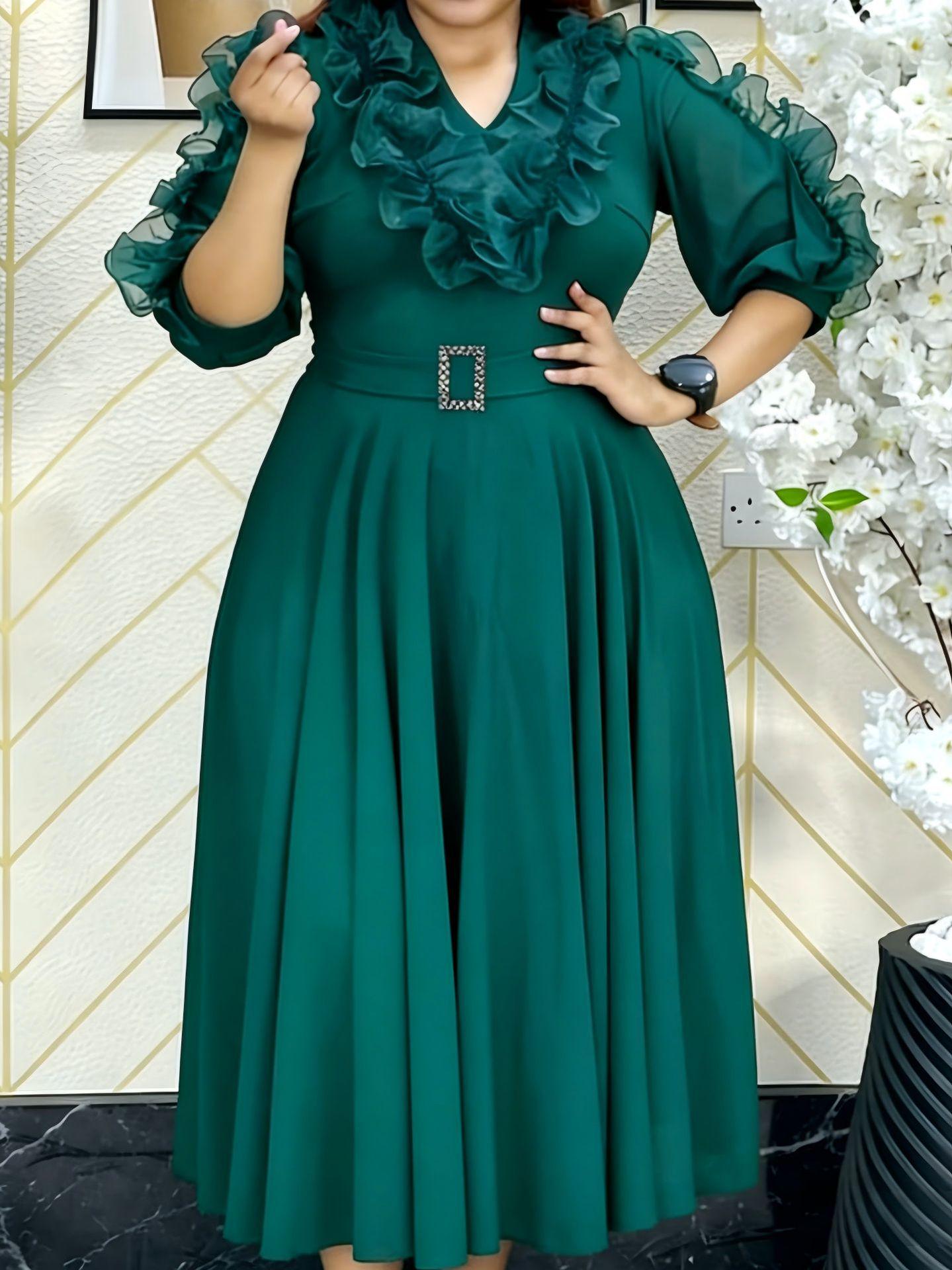 

Plus Size Green V-Neck Pleated Long Dress with Rhinestone Belt 3XL зелений